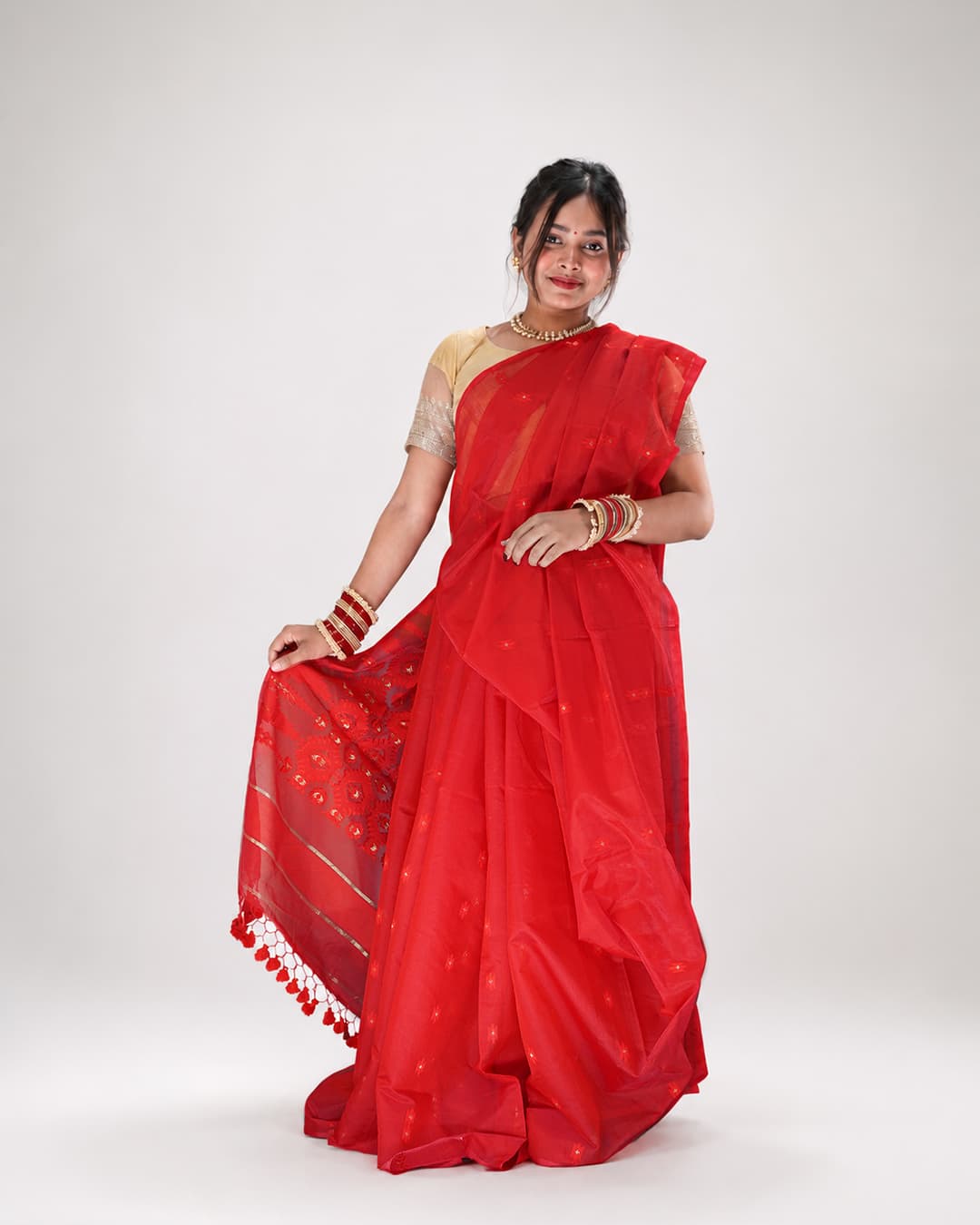 প্রিমিয়াম হাফ সিল্ক টারসেল জামদানি শাড়ি